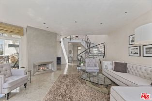 Condominium, 2115 3rd st, Santa Monica, CA 90405 - 3