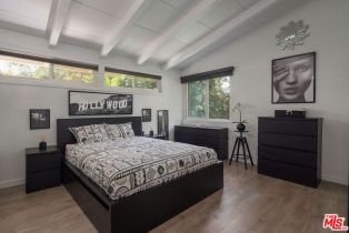 Single Family Residence, 19805 Hamlin st, Woodland Hills, CA 91367 - 14