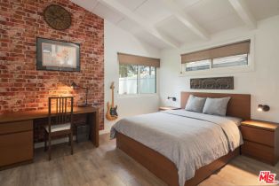 Single Family Residence, 19805 Hamlin st, Woodland Hills, CA 91367 - 20