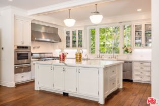 Single Family Residence, 3825 Longridge ave, Sherman Oaks, CA 91423 - 14