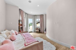 Single Family Residence, 717 Los Robles ave, Pasadena, CA 91106 - 27