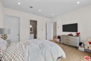 Single Family Residence, 717 Los Robles ave, Pasadena, CA 91106 - 30