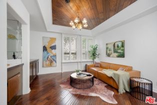 Condominium, 5333 Zelzah Ave, Encino, CA  Encino, CA 91316