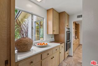 Single Family Residence, 4943 Queen Victoria rd, Woodland Hills, CA 91364 - 13