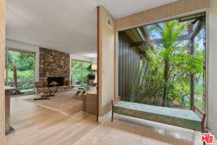 Single Family Residence, 4943 Queen Victoria rd, Woodland Hills, CA 91364 - 5