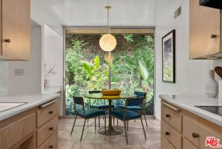 Single Family Residence, 4943 Queen Victoria rd, Woodland Hills, CA 91364 - 11