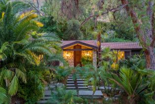 Single Family Residence, 4943 Queen Victoria Rd, Woodland Hills, CA  Woodland Hills, CA 91364