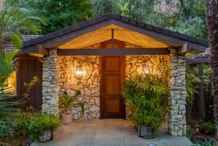 Single Family Residence, 4943 Queen Victoria rd, Woodland Hills, CA 91364 - 2