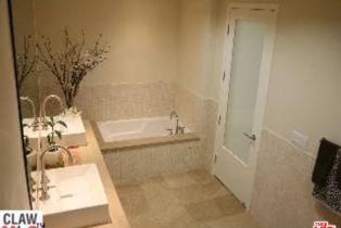 , 1517 Bentley ave, Westwood, CA 90025 - 6