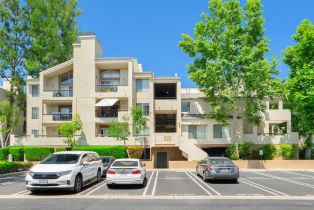 Condominium, 5500 Owensmouth ave, Woodland Hills, CA 91367 - 2