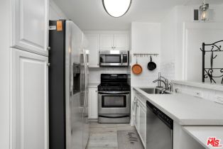 Condominium, 5500 Owensmouth ave, Woodland Hills, CA 91367 - 12