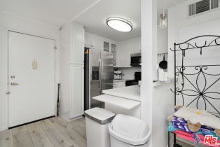 Condominium, 5500 Owensmouth ave, Woodland Hills, CA 91367 - 13