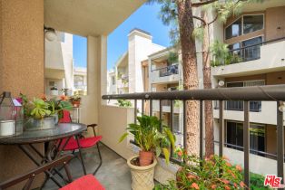 Condominium, 5500 Owensmouth ave, Woodland Hills, CA 91367 - 9