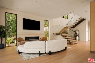 Single Family Residence, 4718 Lemona ave, Sherman Oaks, CA 91403 - 5