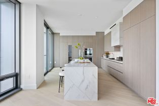 , 211 Elm ct, Westwood, CA 90067 - 8