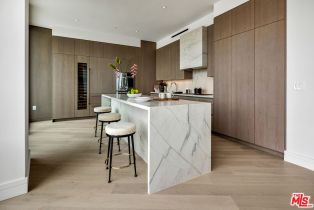 , 211 Elm ct, Westwood, CA 90067 - 9