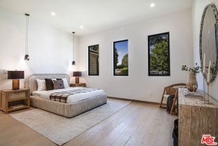 Single Family Residence, 22616 Hatteras st, Woodland Hills, CA 91367 - 13