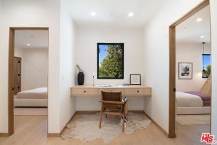 Single Family Residence, 22616 Hatteras st, Woodland Hills, CA 91367 - 22