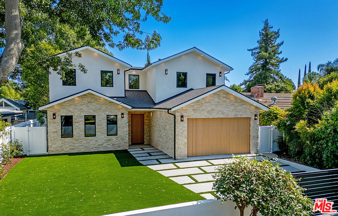 Single Family Residence, 22616 Hatteras st, Woodland Hills, CA 91367 - 1