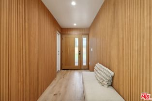 , 4656 Greenbush ave, Sherman Oaks, CA 91423 - 5