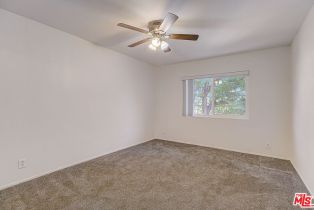 Single Family Residence, 4990 Llano dr, Woodland Hills, CA 91364 - 17