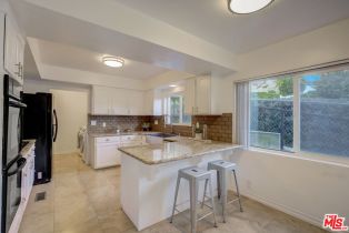 Single Family Residence, 4990 Llano dr, Woodland Hills, CA 91364 - 12