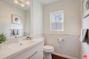 Single Family Residence, 4990 Llano dr, Woodland Hills, CA 91364 - 9