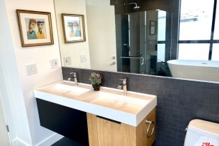 Condominium, 2237 Bentley ave, Westwood, CA 90064 - 12