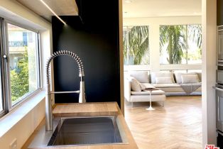 Condominium, 2237 S Bentley Ave, Westwood, CA  Westwood, CA 90064