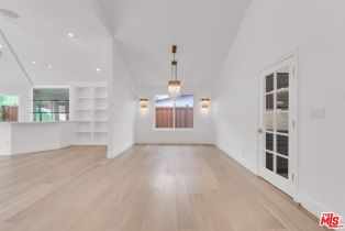 , 5715 Oso ave, Woodland Hills, CA 91367 - 8