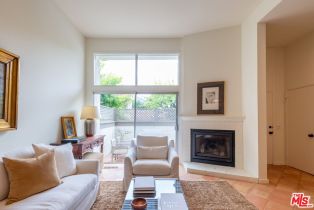 Townhouse, 17098 Palisades cir, Pacific Palisades, CA 90272 - 4