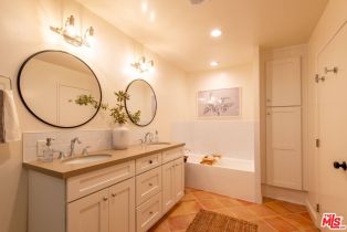 Townhouse, 17098 Palisades cir, Pacific Palisades, CA 90272 - 14