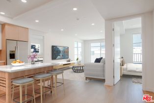 , 4406 Fulton st, Sherman Oaks, CA 91423 - 5