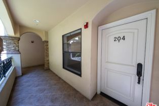 , 12026 Hoffman st, Studio City, CA 91604 - 4