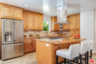 , 17001 Bollinger dr, Pacific Palisades, CA 90272 - 8