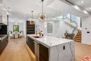 , 10519 Louisiana ave, Westwood, CA 90025 - 5