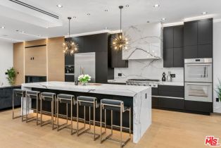 , 10519 Louisiana ave, Westwood, CA 90025 - 3