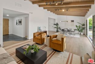 Single Family Residence, 22946 Brenford st, Woodland Hills, CA 91364 - 13