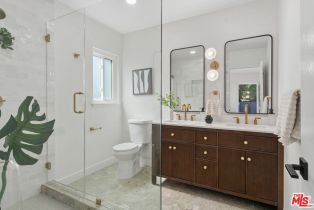 Single Family Residence, 22946 Brenford st, Woodland Hills, CA 91364 - 35