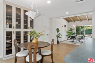 Single Family Residence, 22946 Brenford st, Woodland Hills, CA 91364 - 22