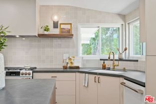 Single Family Residence, 22946 Brenford st, Woodland Hills, CA 91364 - 30