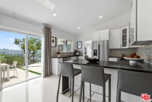 Single Family Residence, 14652 Deervale pl, Sherman Oaks, CA 91403 - 12