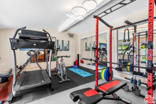 Single Family Residence, 14652 Deervale pl, Sherman Oaks, CA 91403 - 25