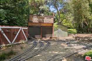 Single Family Residence, 4535 Vanalden ave, Tarzana, CA 91356 - 29