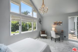 Single Family Residence, 11818 Laurel Hills rd, Studio City, CA 91604 - 22