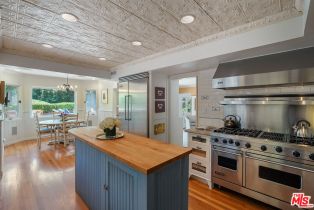 Single Family Residence, 11818 Laurel Hills rd, Studio City, CA 91604 - 18