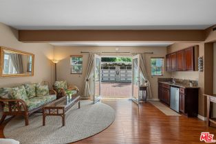 Single Family Residence, 11818 Laurel Hills rd, Studio City, CA 91604 - 41