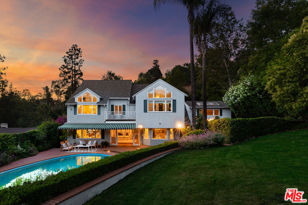 Single Family Residence, 11818 Laurel Hills rd, Studio City, CA 91604 - 1