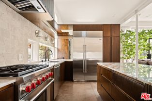 , 2341 Wilson ave, Venice, CA 90291 - 8