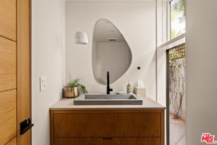 , 2341 Wilson ave, Venice, CA 90291 - 32